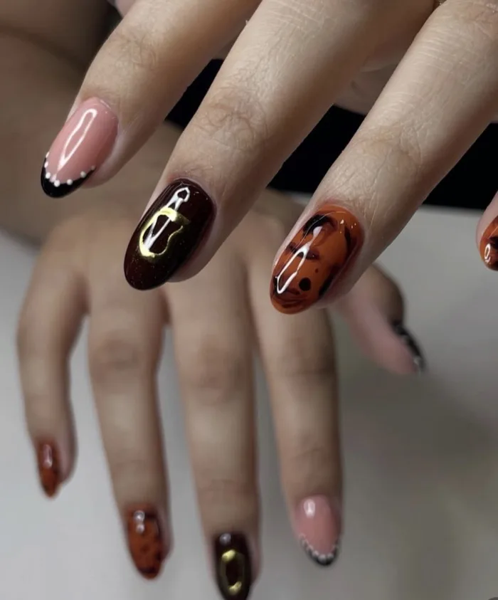 Banho em gel com francesinha clássica - Aura Esmalteria, Camobi, Santa Maria-RS